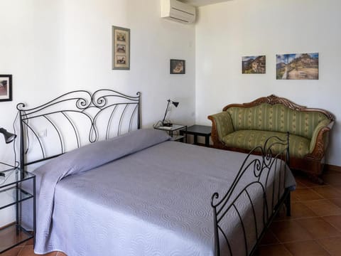Tra Gli Ulivi Bed and Breakfast in Pietra Ligure