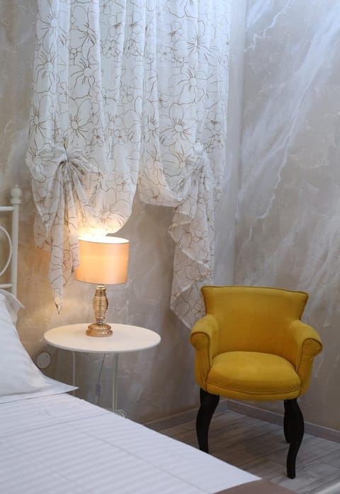 Bed, Decorative detail