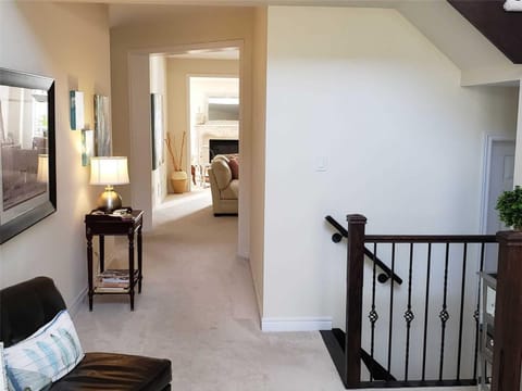 Beautiful Master Bedroom, TV, Wi-fi, Laundry, Parking Vacation rental in Cambridge