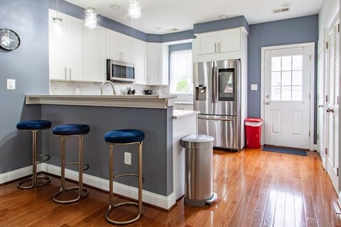 A Homestay in One of DC's Best Neighborhoods 4-Bedroom Petworth Townhome House in District of Columbia