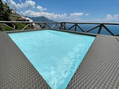 Pool view, Sea view