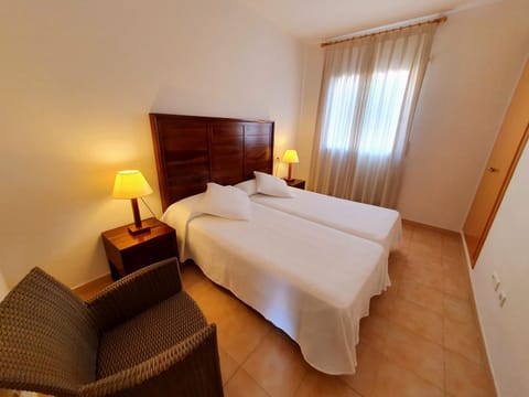 Apartamentos Las Dunas-B Apartment hotel in Montsià