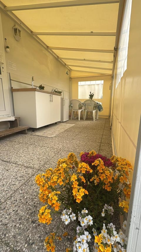 Balcony/Terrace, Living room, Seating area, Dining area, kitchen