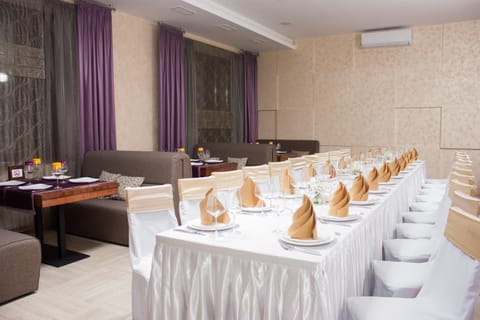 Zagrava Hotel Hôtel in Dnipro