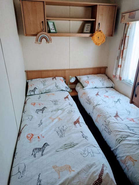Beautiful Towyn 3 bed 6 birth Caravan Campground/ 
RV Resort in Towyn