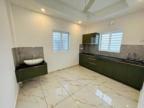 Rooms Condo in Kochi