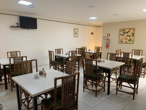 Dining area, Buffet breakfast