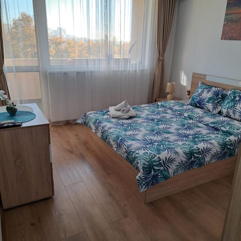 Ap.Mihalevi 2bedrooms,living room and kitchen Apartment in Varna