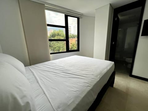 701 Beautiful apartment in heart of El Poblado + View! Condominio in Envigado