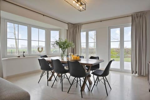 Family house with a beautiful view in Damme Villa in Bruges