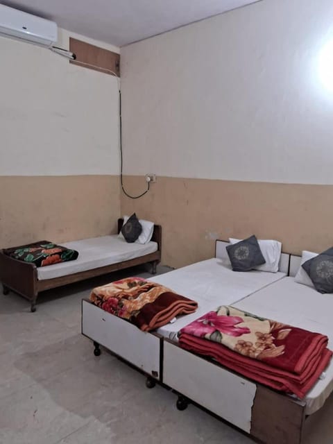 G.M. Guest House Bed and Breakfast in Varanasi