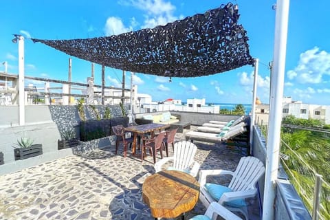 Beachside Oasis ! Spacious ½ block from the Beach Apartment in Puerto Morelos