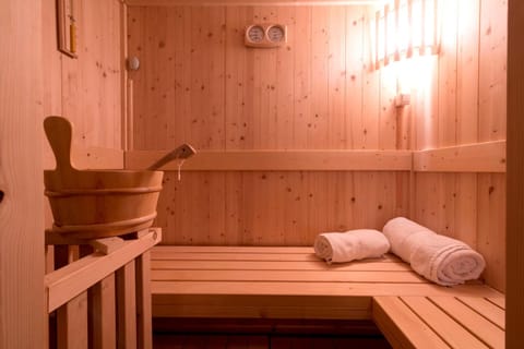 Sauna, Spa and wellness centre/facilities