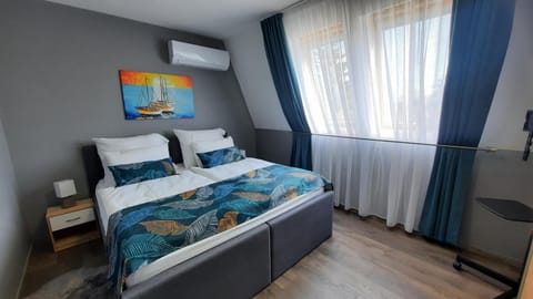 Balaton Legendája apartman Condo in Siófok