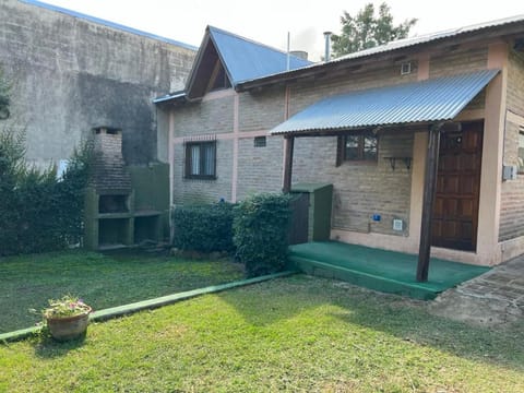 Cabañas Los Cedros Haus in Tanti