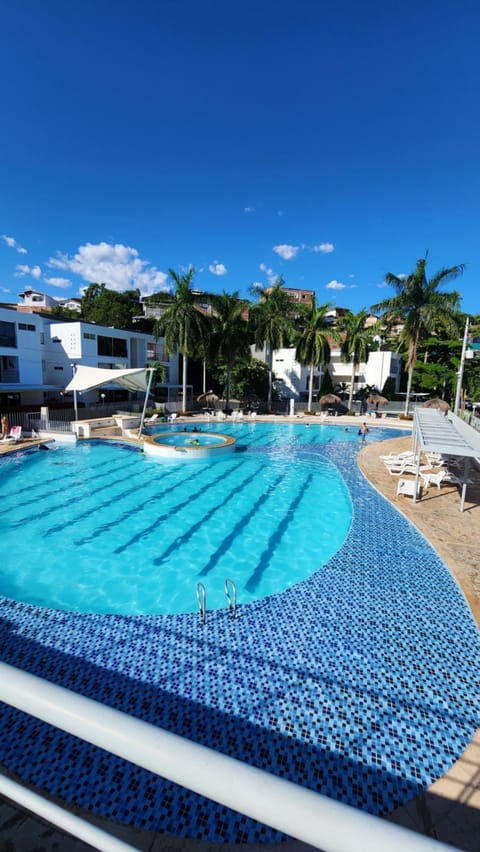 Pool view, Swimming pool, sunbed