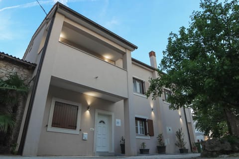 kuća za stanovanje ,cijeli prostor Apartment in Fažana