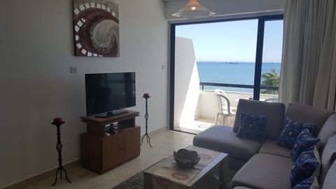 Sunorama Beach Apartment Condo in Larnaca