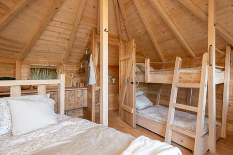 Bed, Bedroom, bunk bed