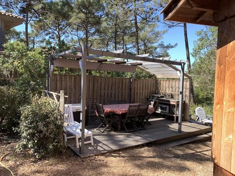 Maison bois dans la forêt de Carcans-plage Casa in Carcans