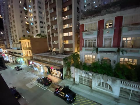 Happy valley apartment 1000sp香港跑馬地最中心地帶3房一套+工人房奢華装修公寓， Condominio in Hong Kong