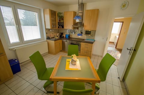 Kitchen or kitchenette, Photo of the whole room