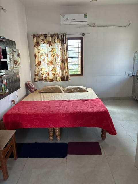 Decent Families, Couples & Friends Room At Mysore! Vacation rental in Mysuru