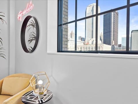 CozySuites Modern 1BR, Downtown Pittsburgh Condominio in Pittsburgh