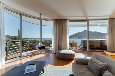 Natural landscape, View (from property/room), Seating area, Mountain view, Sea view