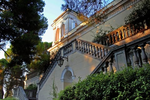 Property building, Facade/entrance, Garden view