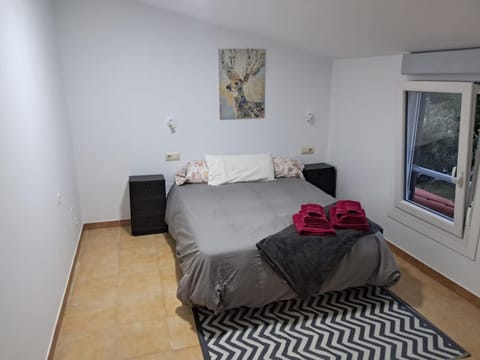 BertoaLand Relax y Diversión Apartamento de 2 dormitorios dobles con terraza privada y zona de juegos compartida House in Bergantiños