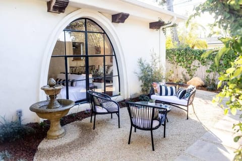 Casa Blanca Suite A1 - New, Private, Cozy! Casa in Montecito