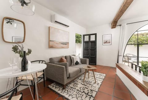 Cozy New - Casa Blanca Suite B1 Condominio in Montecito