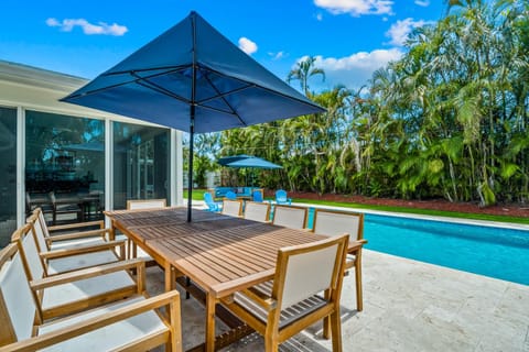 Enchanted Palms Villa Casa in Boynton Beach