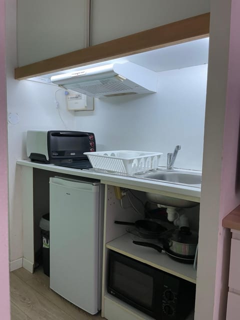 Kitchen or kitchenette, minibar, pet friendly, stove