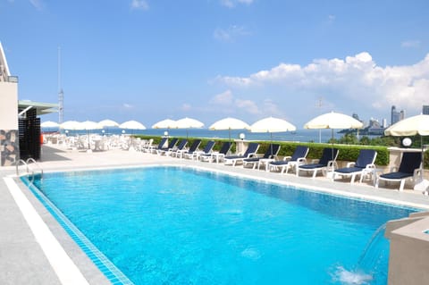 Flipper Lodge Hotel - SHA Extra Plus Hôtel in Pattaya City