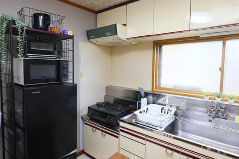 Dining area, microwave, kitchen