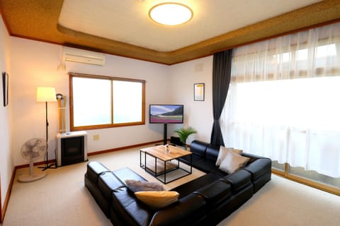 TV and multimedia, Living room, air conditioner