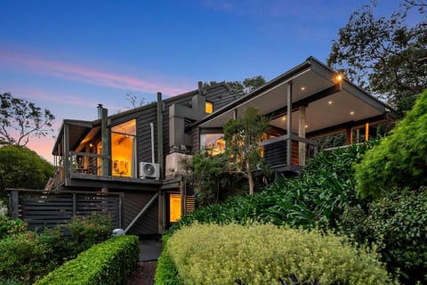 Property building, Garden, Garden view