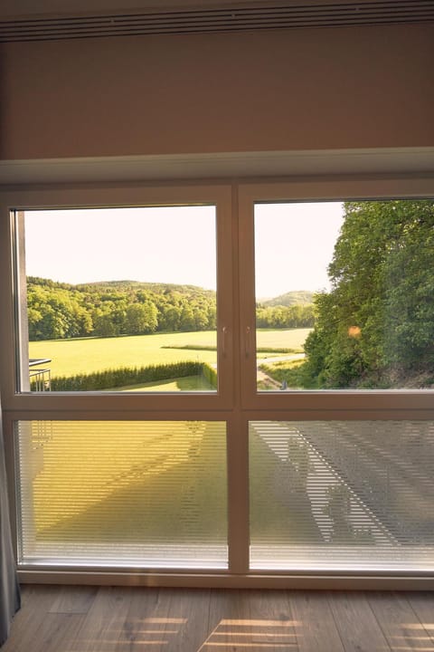 Day, Natural landscape, Bedroom