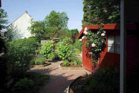 Garden, Garden view