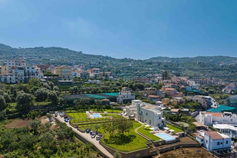 Property building, Bird's eye view