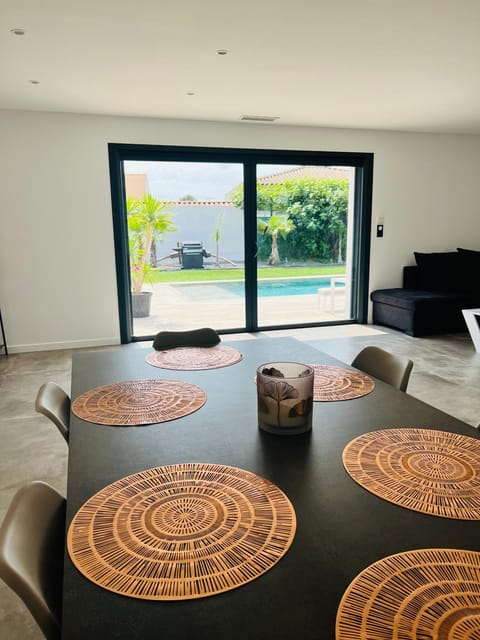 Living room, Dining area, Pool view, Swimming pool