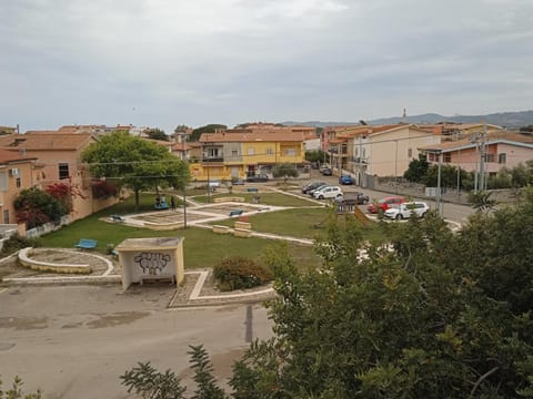 Neighbourhood, Natural landscape, City view, Street view, Parking