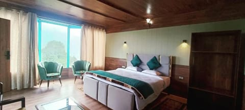 PINE CROFT AROMA Resort in Uttarakhand