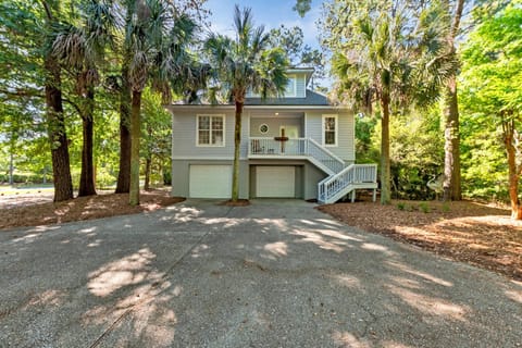 2109 Royal Pine Drive House in Seabrook Island