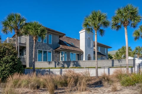 2271 Seascape Court House in Seabrook Island