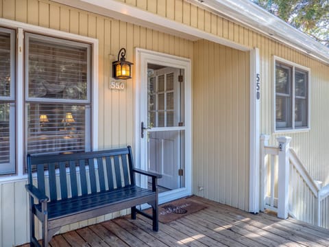 550 Tarpon Pond Cottage House in Seabrook Island