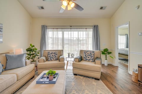 Myrtle Beach Condo with Large Balcony and Pool Access Condo in Socastee