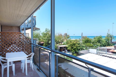 SE003 - Senigallia, bilocale sul mare con spiaggia Apartment in Senigallia